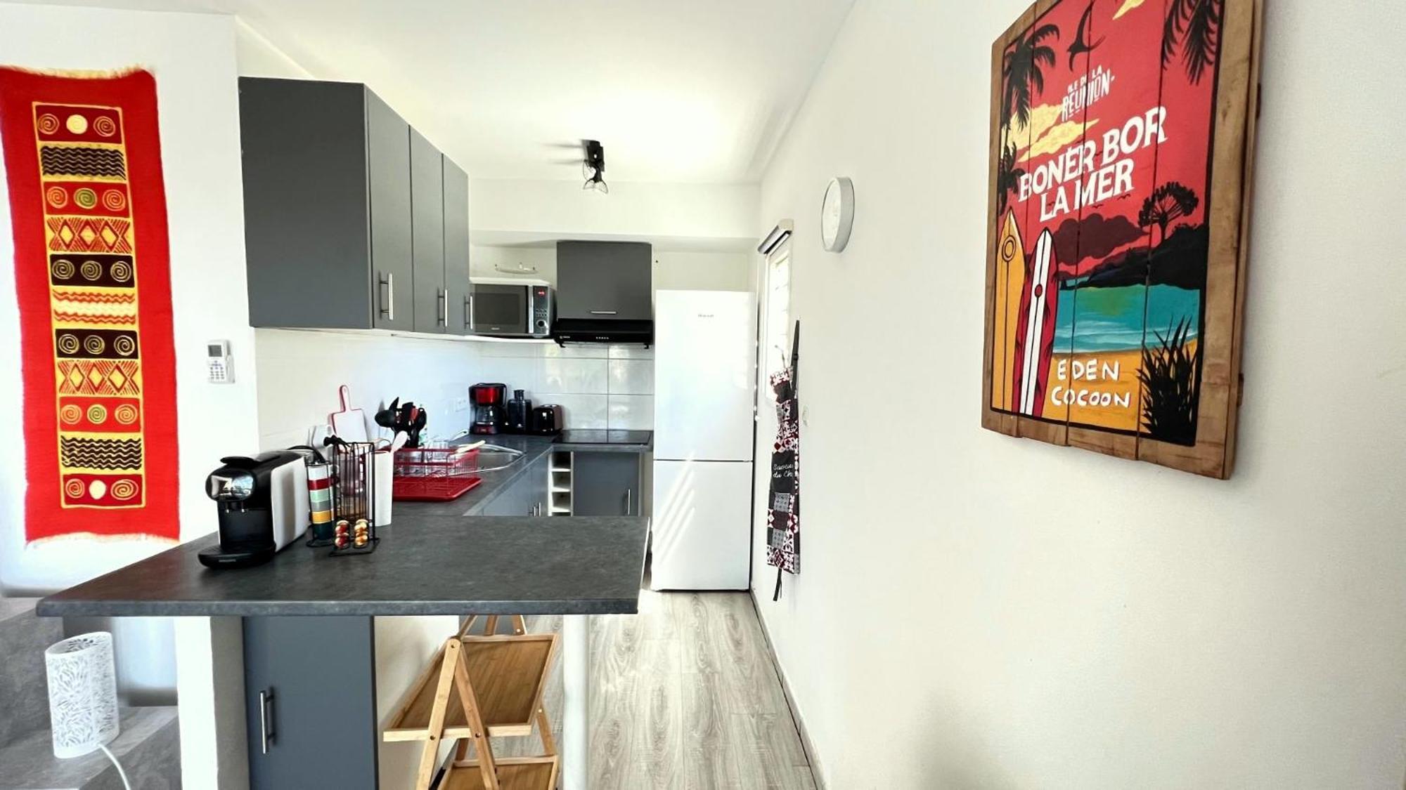L'Eden Cocoon 3 Etoiles Proche Plage Saint Gilles Les Bains Eksteriør billede